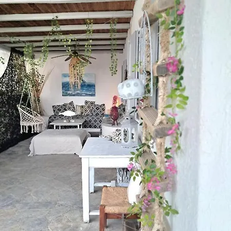 Cute Double Storey I Pool & Mykonos Town