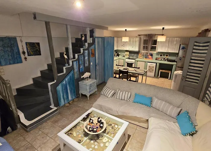 Apartment Cute Double Storey I Pool & *