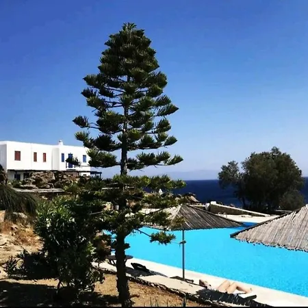 아파트 Beachside Double Storey Maisonette With Pool *