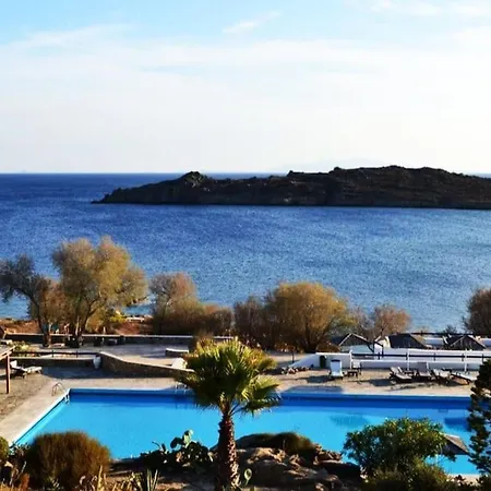 Апартаменты Beachside Double Storey Maisonette With Pool