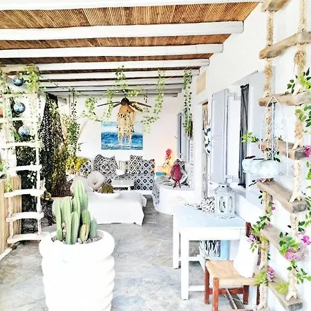 Апартаменты Beachside Double Storey Maisonette With Pool