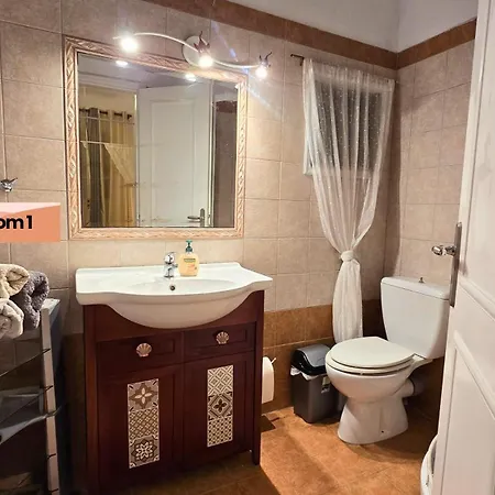 Beachside Double Storey Maisonette With Pool *