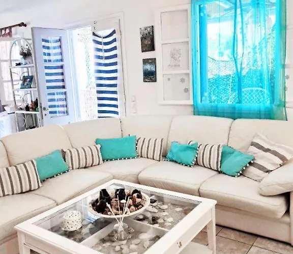 Cute Double Storey I Pool & Daire