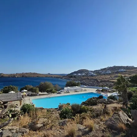 Beachside Double Storey Maisonette With Pool Daire